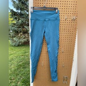 Alo yoga woman’s leggings size small blue lace up side full length high waist